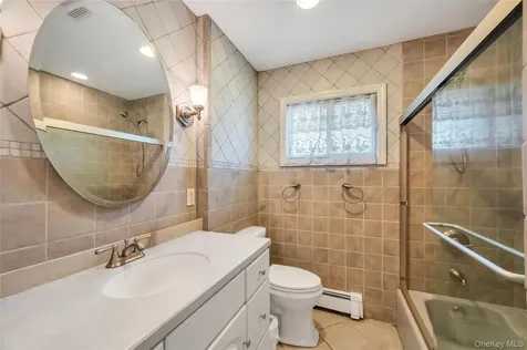 34 Oak Street Hicksville NY 11801