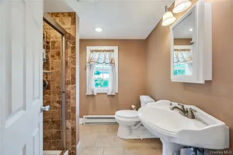 34 Oak Street Hicksville NY 11801
