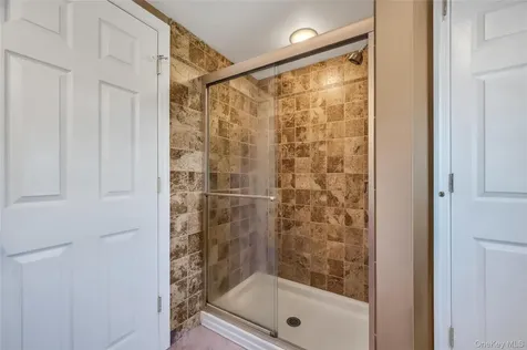 34 Oak Street Hicksville NY 11801