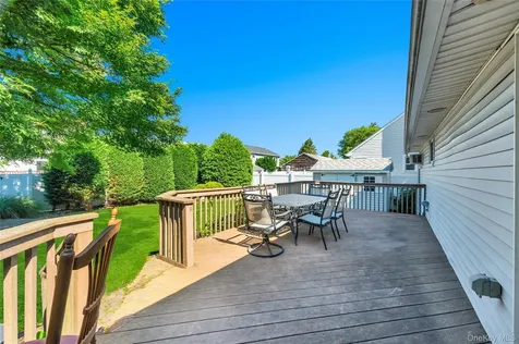 34 Oak Street Hicksville NY 11801