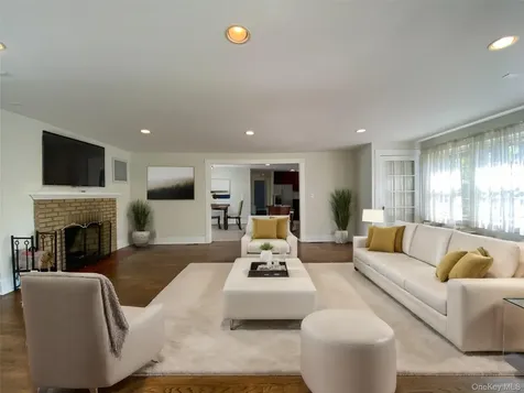 27 Grand Boulevard Scarsdale NY 10583