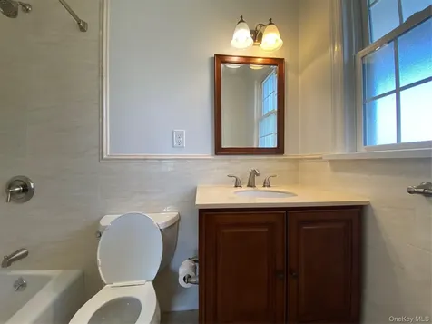 27 Grand Boulevard Scarsdale NY 10583