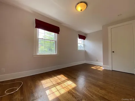 27 Grand Boulevard Scarsdale NY 10583