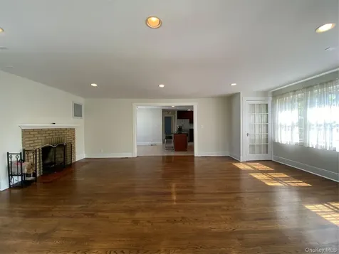 27 Grand Boulevard Scarsdale NY 10583