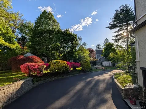 294 Lincoln Avenue New Rochelle NY 10801