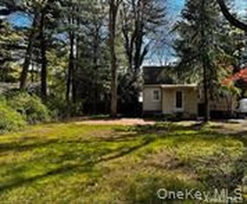196 Deforest Road Dix Hills NY 11746