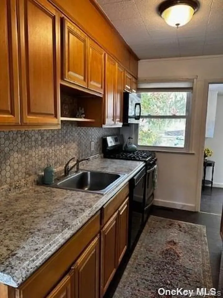 196 Deforest Road Dix Hills NY 11746