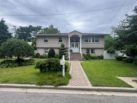 105 Convent Road Syosset NY 11791