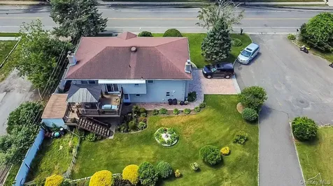 105 Convent Road Syosset NY 11791