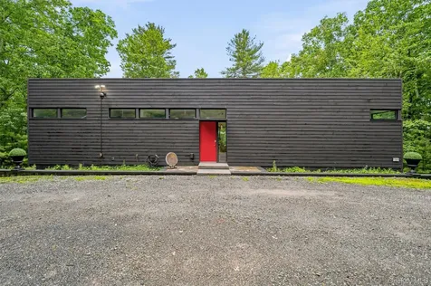 194 Mapes Road Barryville NY 12719