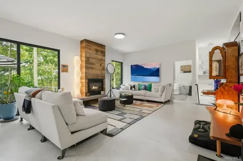 194 Mapes Road Barryville NY 12719