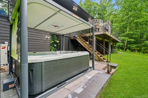 194 Mapes Road Barryville NY 12719