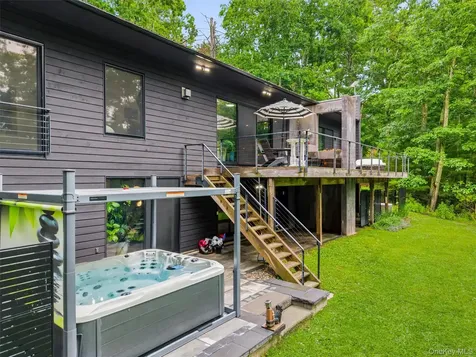 194 Mapes Road Barryville NY 12719