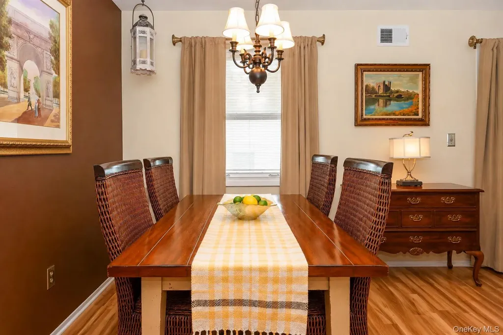 124 New Holland Village Nanuet NY 10954