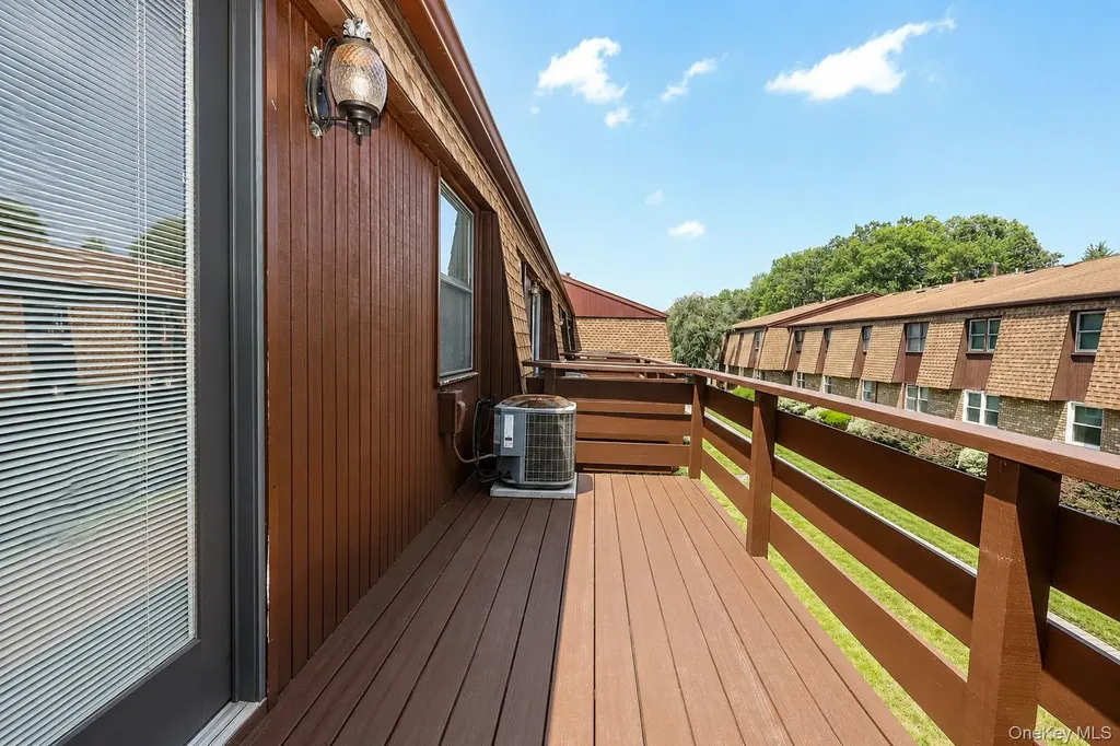 124 New Holland Village Nanuet NY 10954
