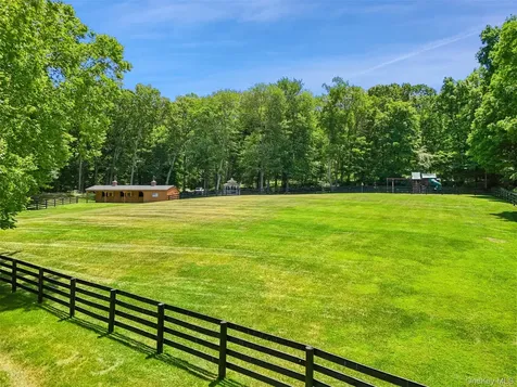 5 Apple Mill Lane North Salem NY 10560