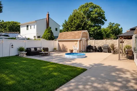 210 Willard Avenue Farmingdale NY 11735