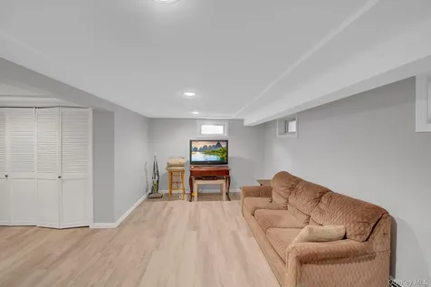 117 Eastgate Road Massapequa Park NY 11762