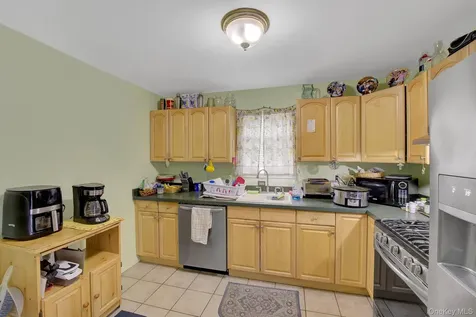 117 Eastgate Road Massapequa Park NY 11762