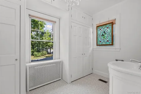 121 Walworth Avenue Scarsdale NY 10583