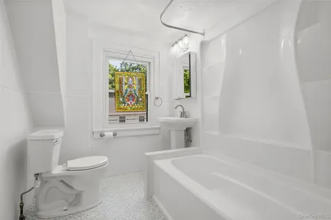 121 Walworth Avenue Scarsdale NY 10583