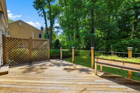 121 Walworth Avenue Scarsdale NY 10583