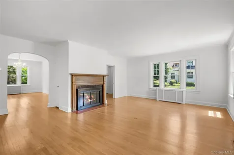 121 Walworth Avenue Scarsdale NY 10583