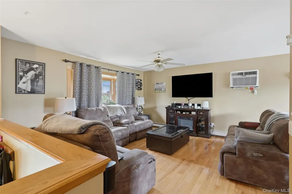 11 Applesauce Lane Wappingers Falls NY 12590