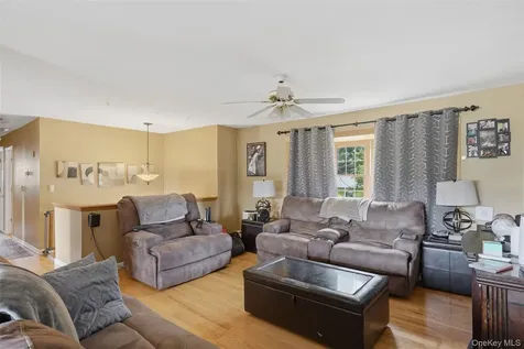 11 Applesauce Lane Wappingers Falls NY 12590