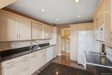 11 Applesauce Lane Wappingers Falls NY 12590