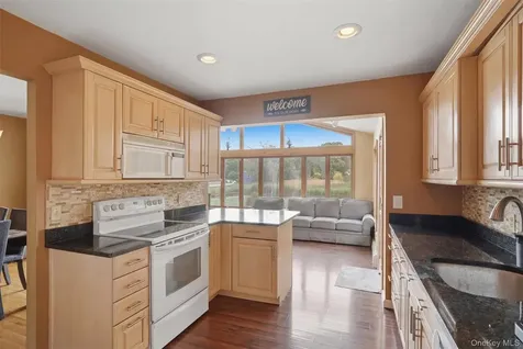 11 Applesauce Lane Wappingers Falls NY 12590