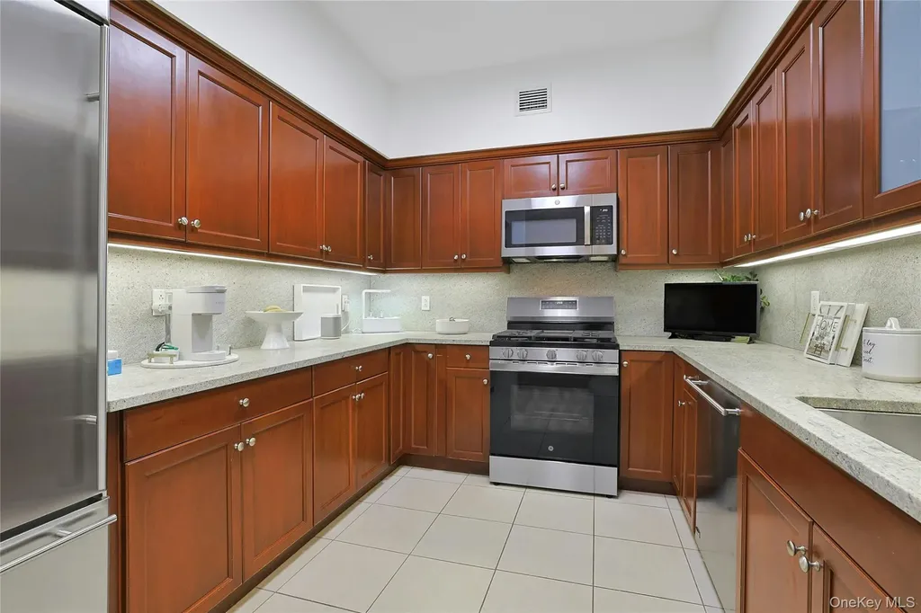 10 City Place White Plains NY 10601
