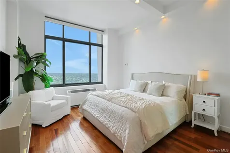 10 City Place White Plains NY 10601