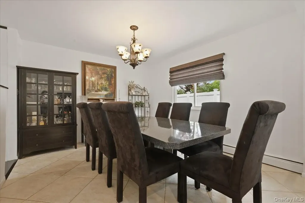 2461 Riviera Lane Bellmore NY 11710