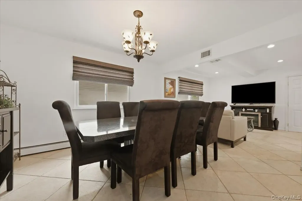 2461 Riviera Lane Bellmore NY 11710