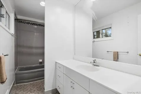 21 Tanglewood Road Scarsdale NY 10583