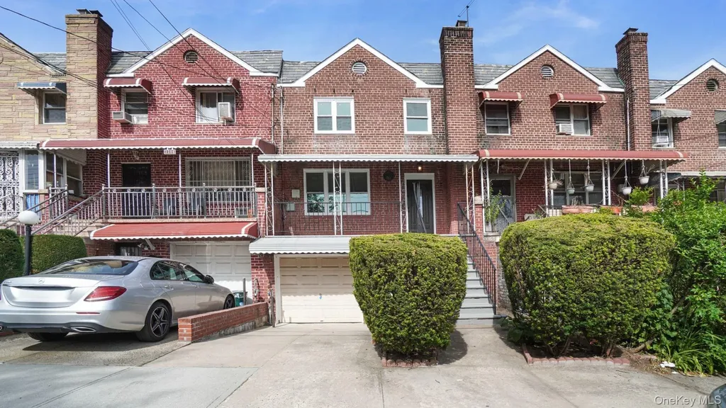 3304 Corsa Avenue Bronx NY 10469