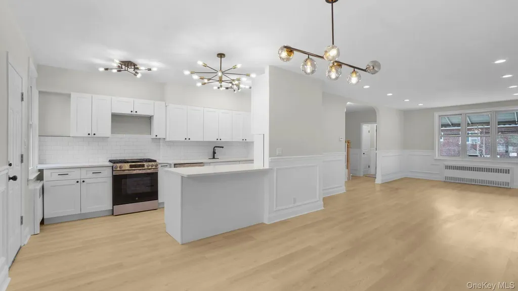 3304 Corsa Avenue Bronx NY 10469