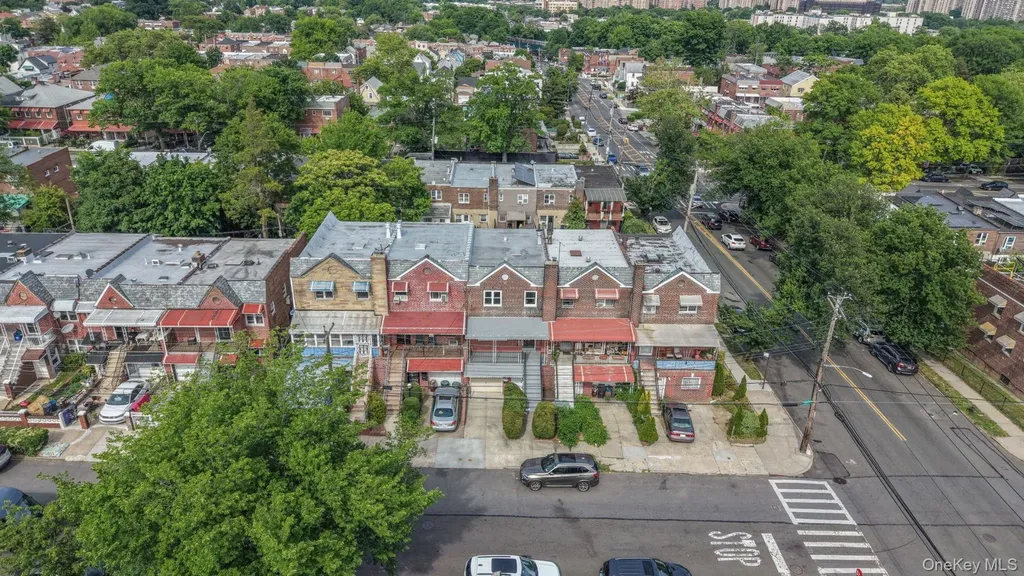3304 Corsa Avenue Bronx NY 10469