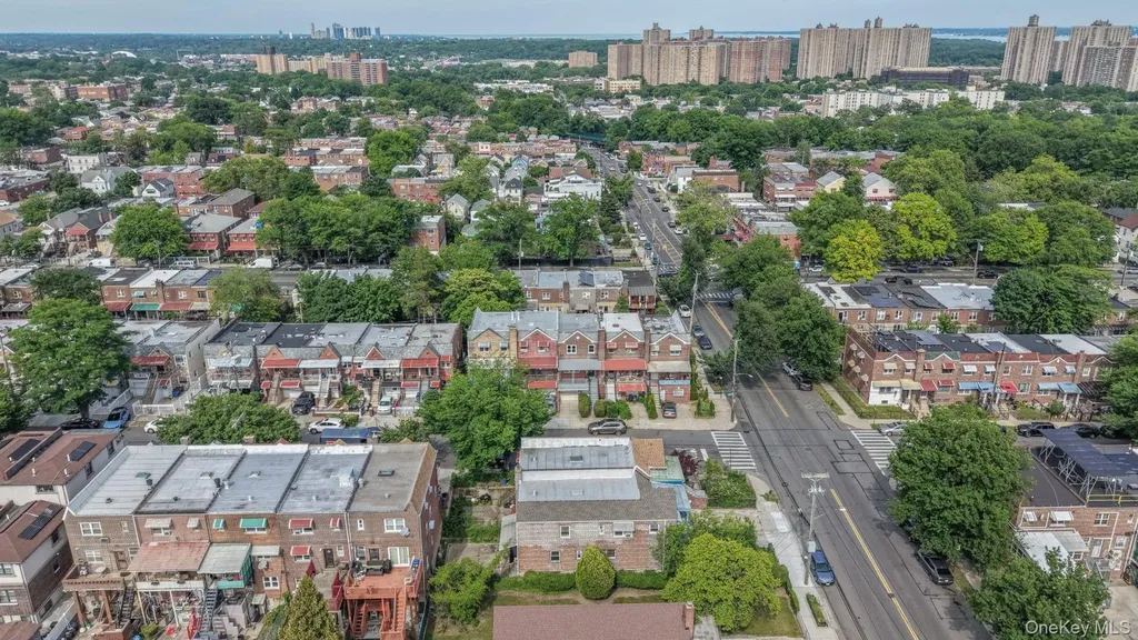 3304 Corsa Avenue Bronx NY 10469