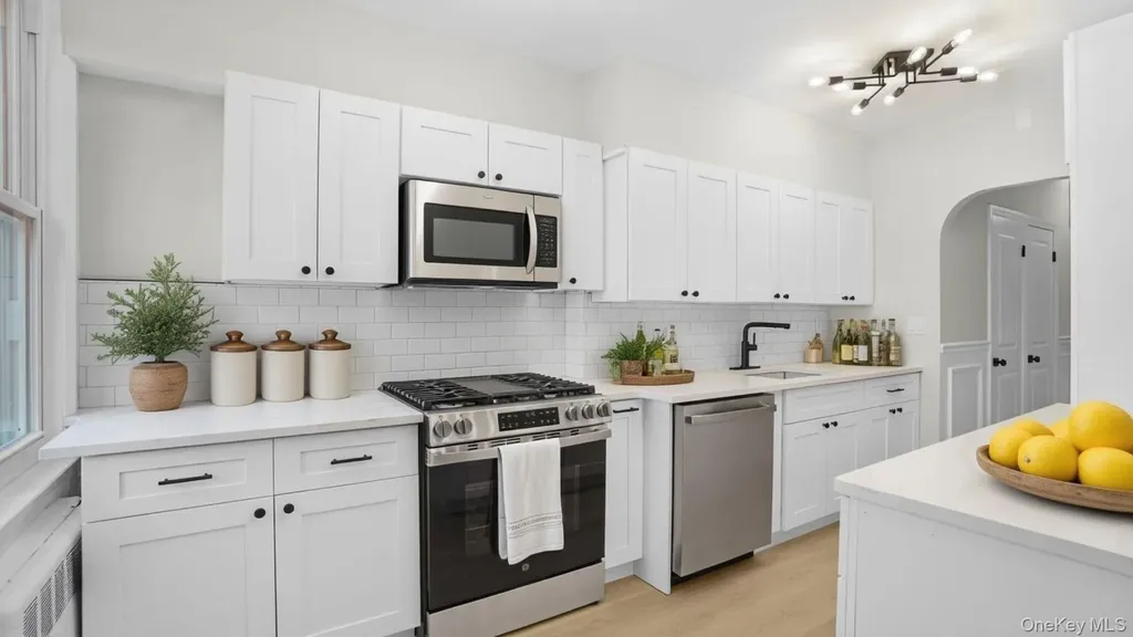 3304 Corsa Avenue Bronx NY 10469