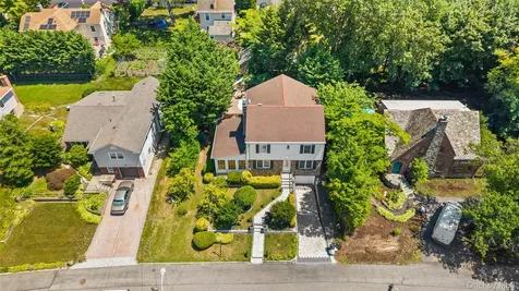 74 Elaine Terrace Yonkers NY 10701