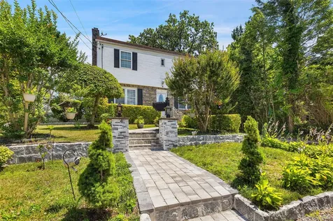 74 Elaine Terrace Yonkers NY 10701