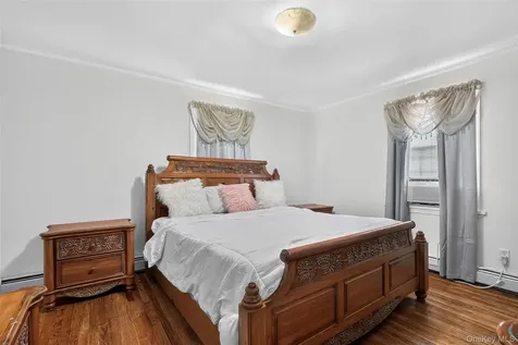 74 Elaine Terrace Yonkers NY 10701