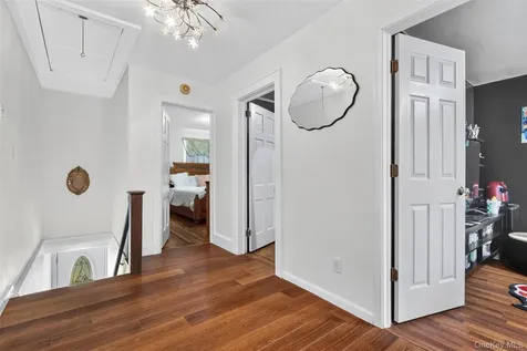 74 Elaine Terrace Yonkers NY 10701