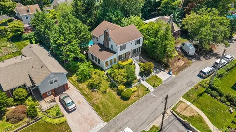 74 Elaine Terrace Yonkers NY 10701