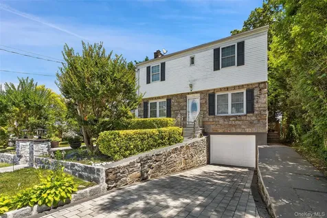 74 Elaine Terrace Yonkers NY 10701
