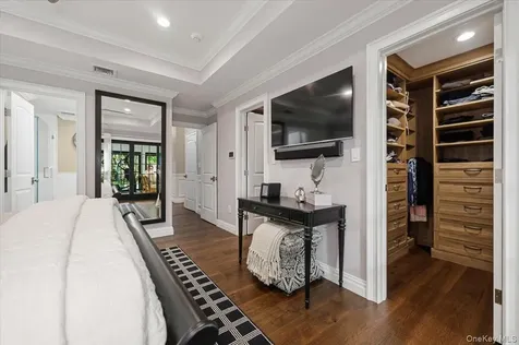 225 Laurel Lane Laurel Hollow NY 11791