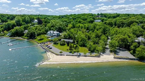 225 Laurel Lane Laurel Hollow NY 11791
