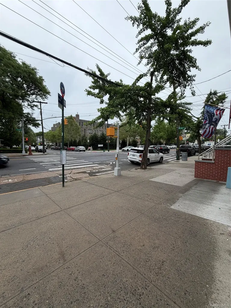 5997 Riverdale Avenue Bronx NY 10471